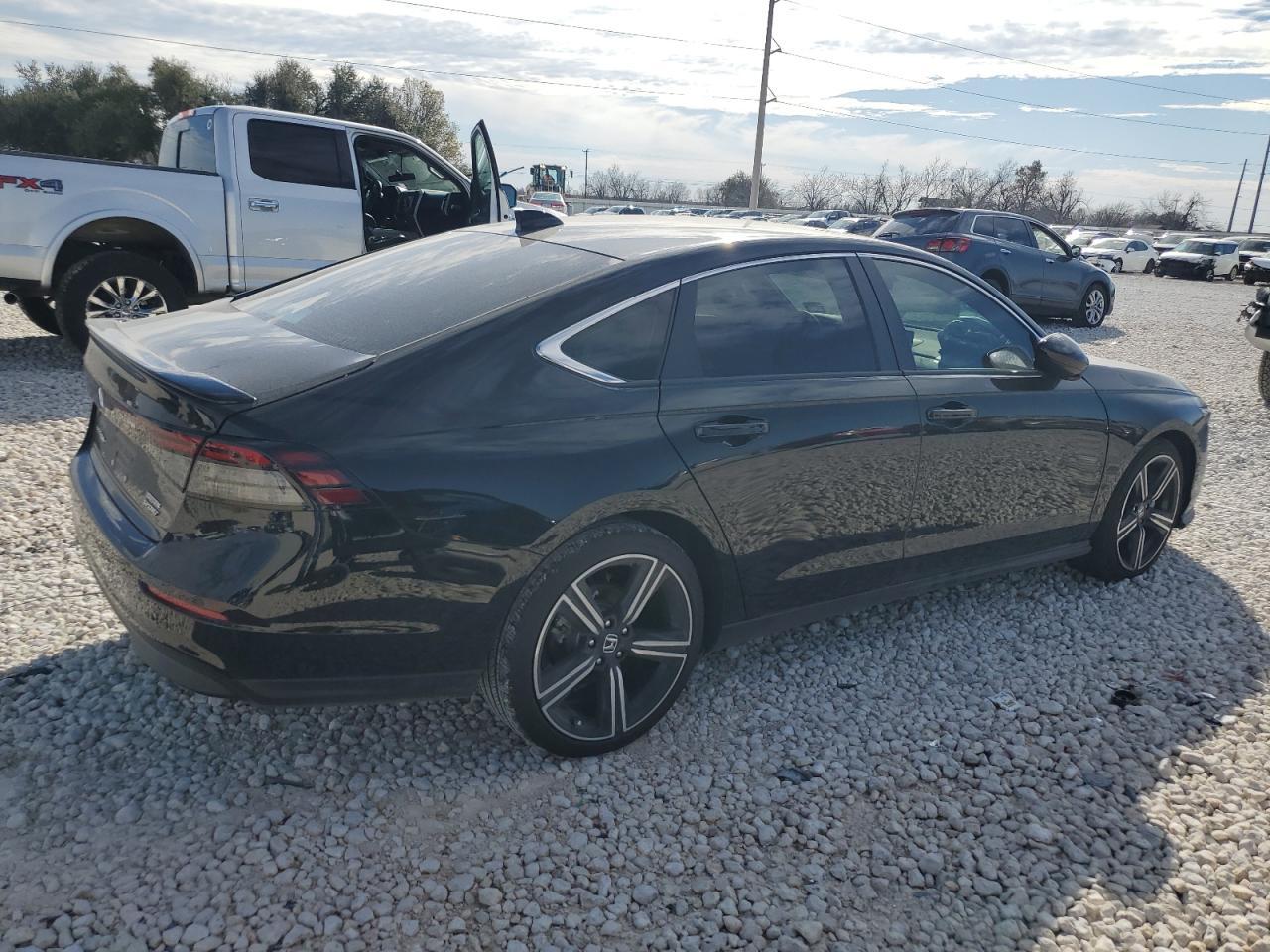 2024 HONDA ACCORD HYB - Image 3