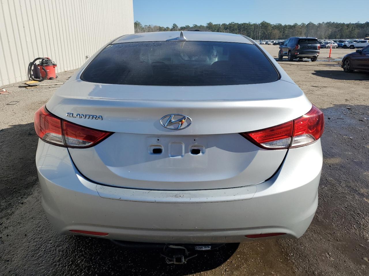 2013 HYUNDAI ELANTRA GL - Image 6