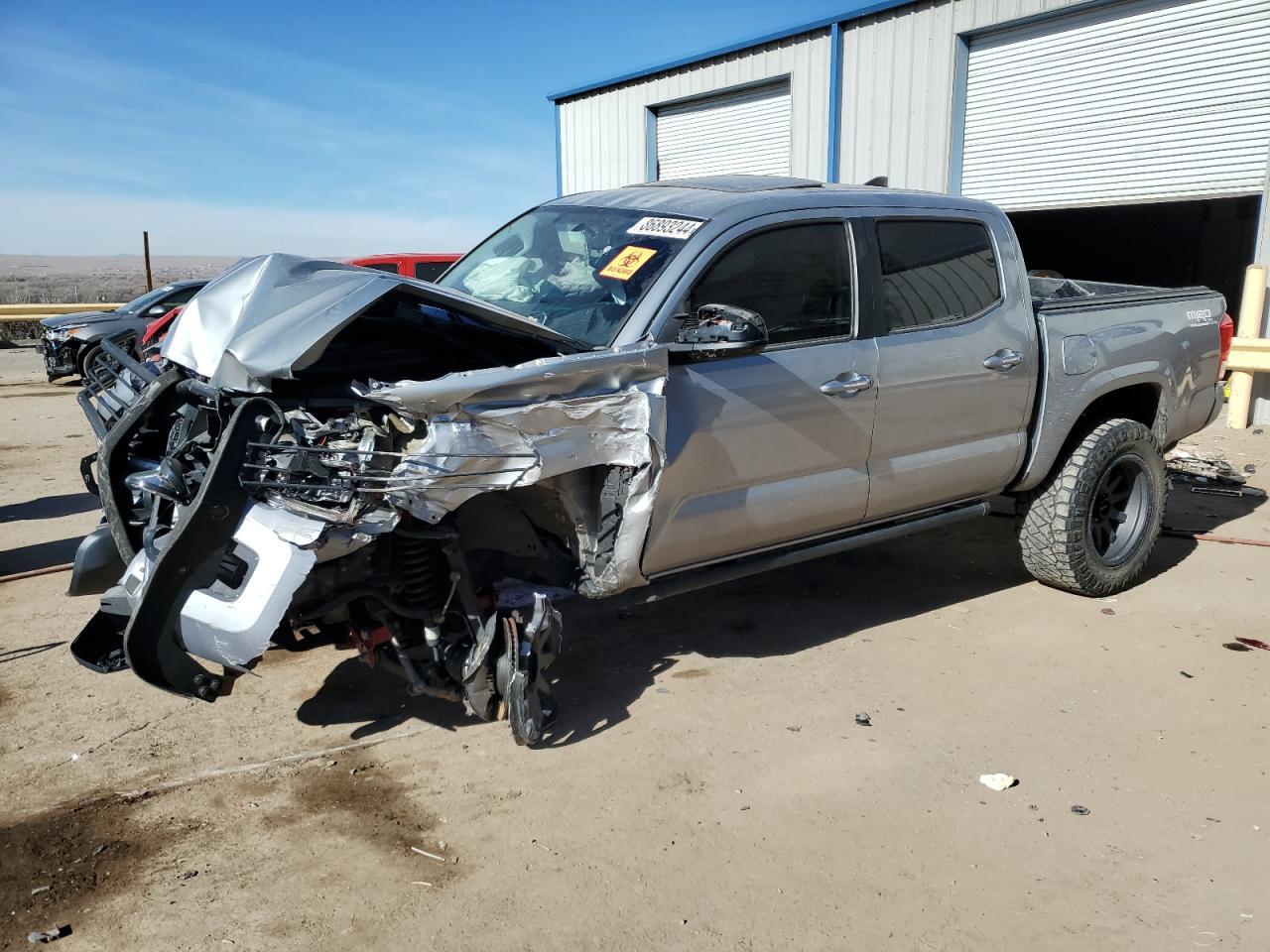 2017 TOYOTA TACOMA DOU