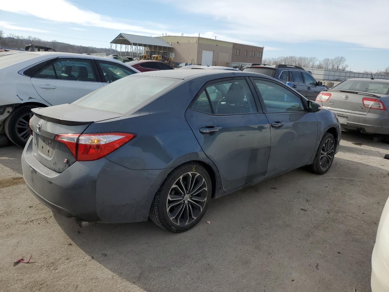 2015 TOYOTA COROLLA L - Фото 3