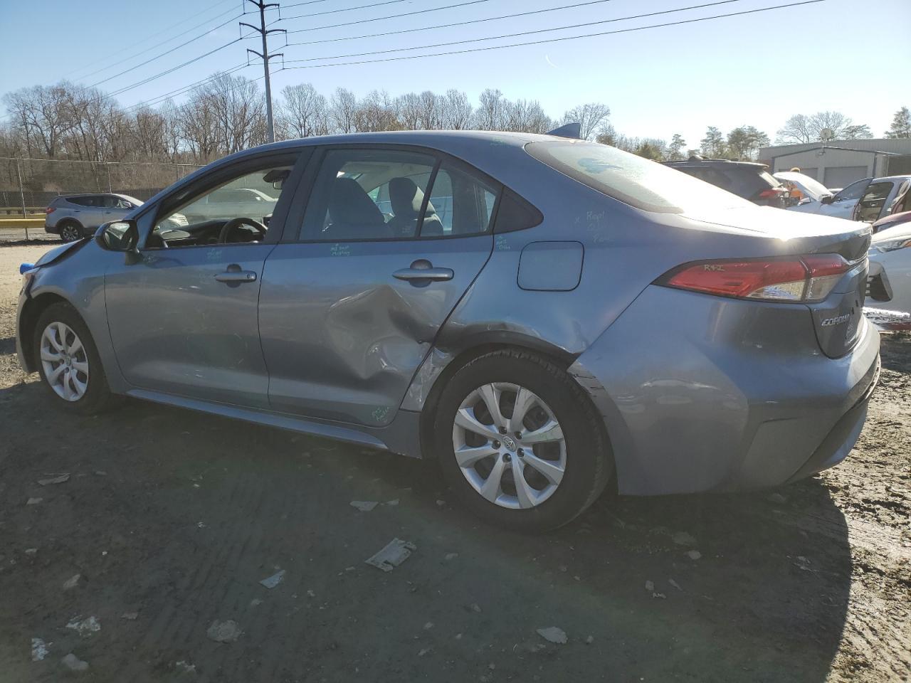 2020 TOYOTA COROLLA LE - Фото 2