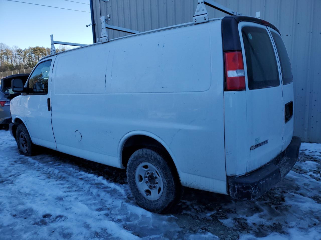2018 CHEVROLET EXPRESS G2 - Image 2