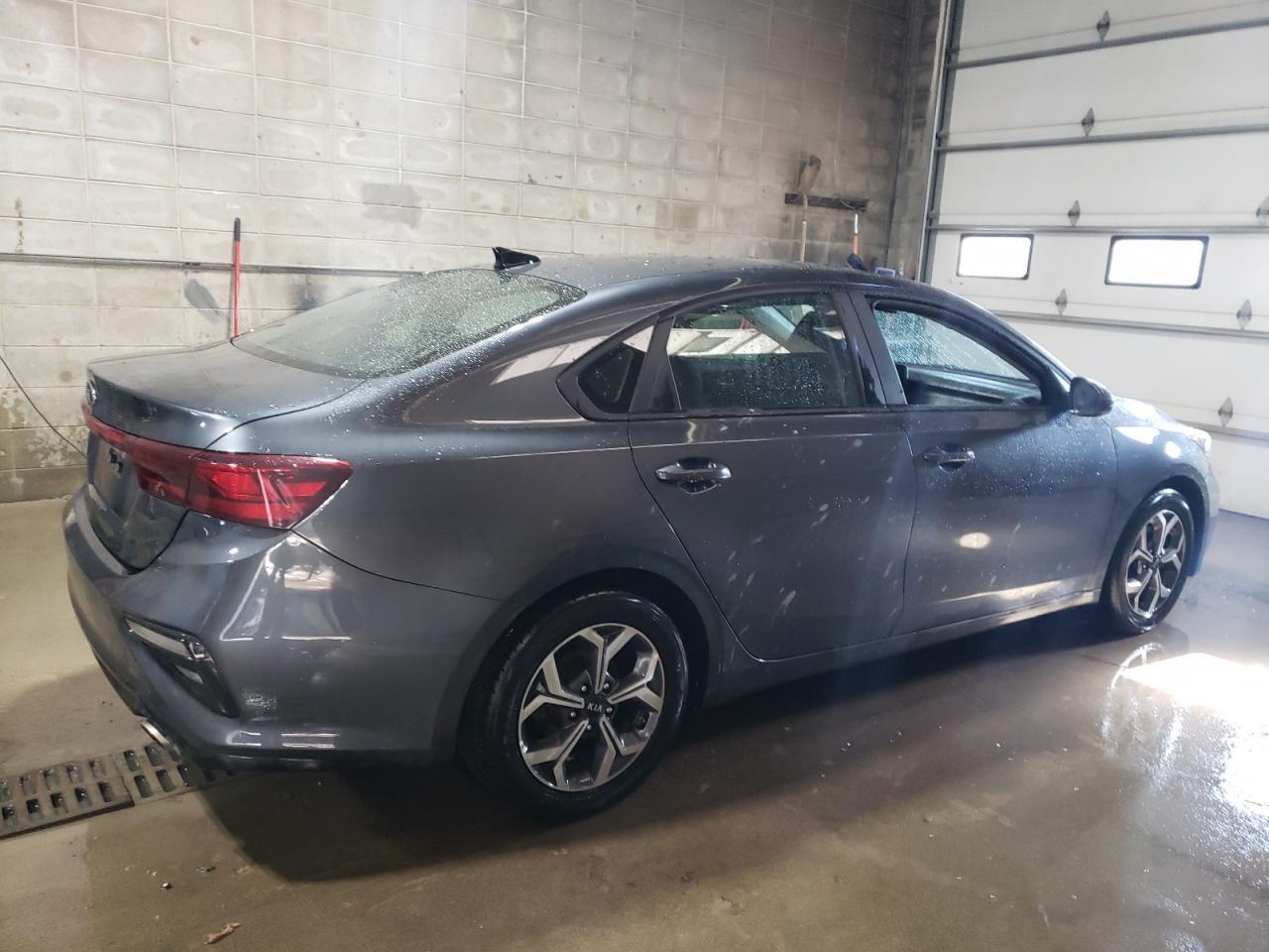 2020 KIA FORTE FE - Фото 3