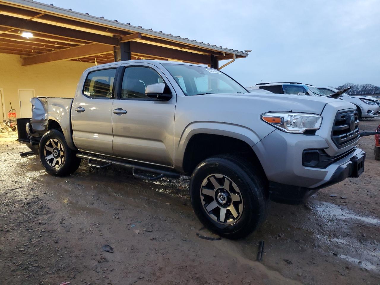 2018 TOYOTA TACOMA DOU - Фото 4