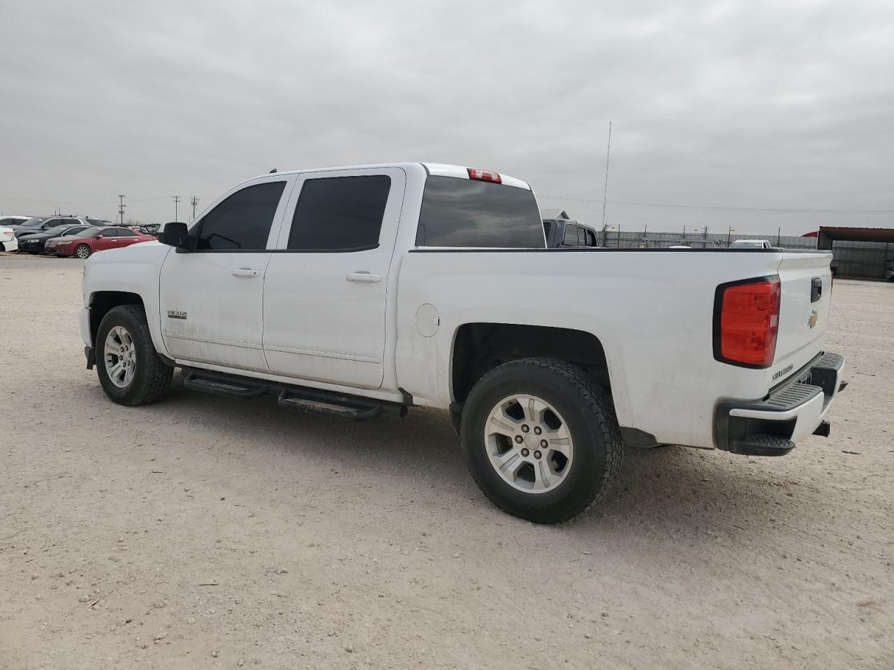 2017 CHEVROLET SILVERADO - Фото 2
