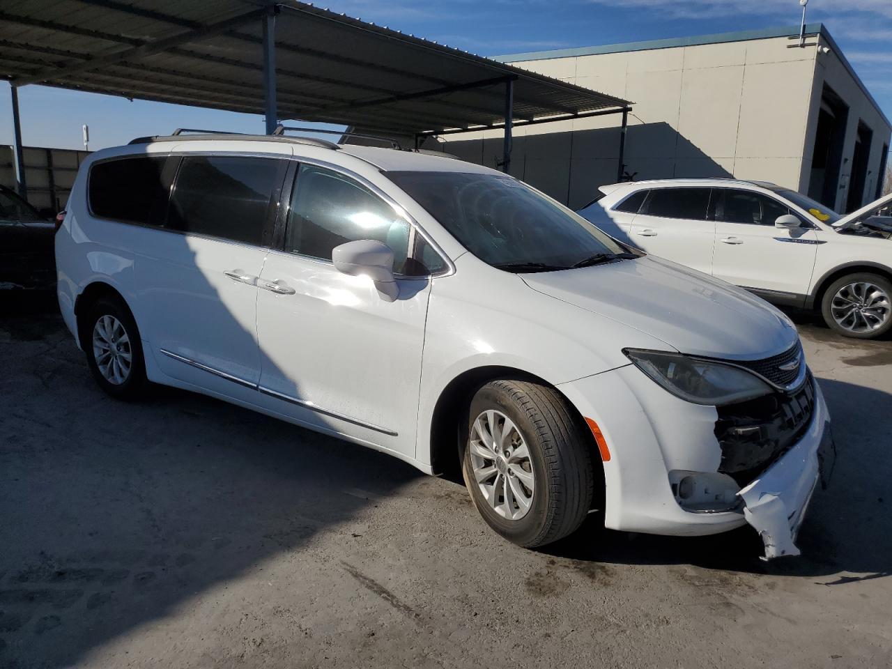 2017 CHRYSLER PACIFICA T - Фото 4