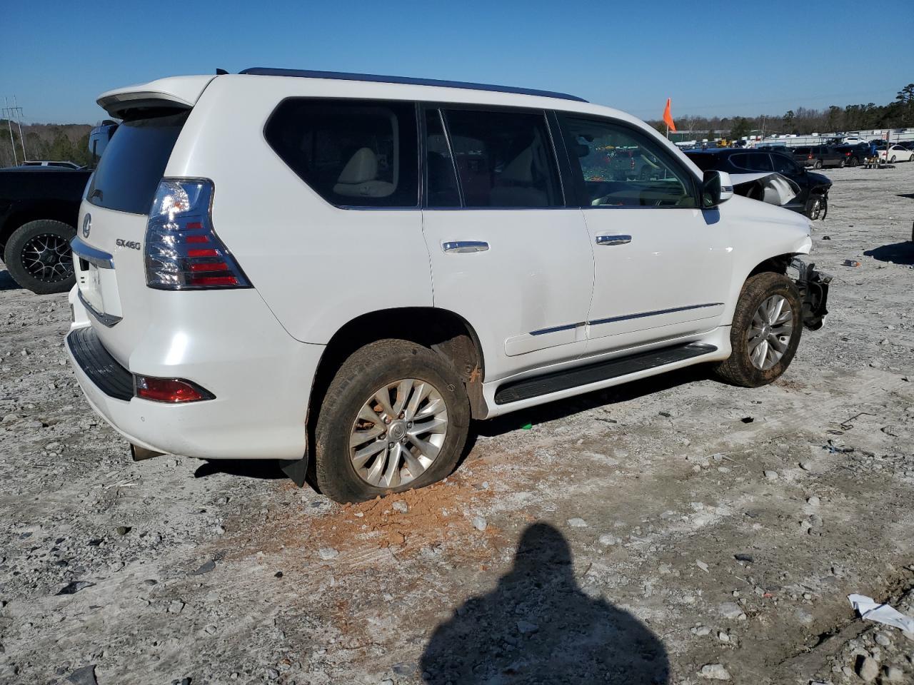 2017 LEXUS GX 460 - Image 3