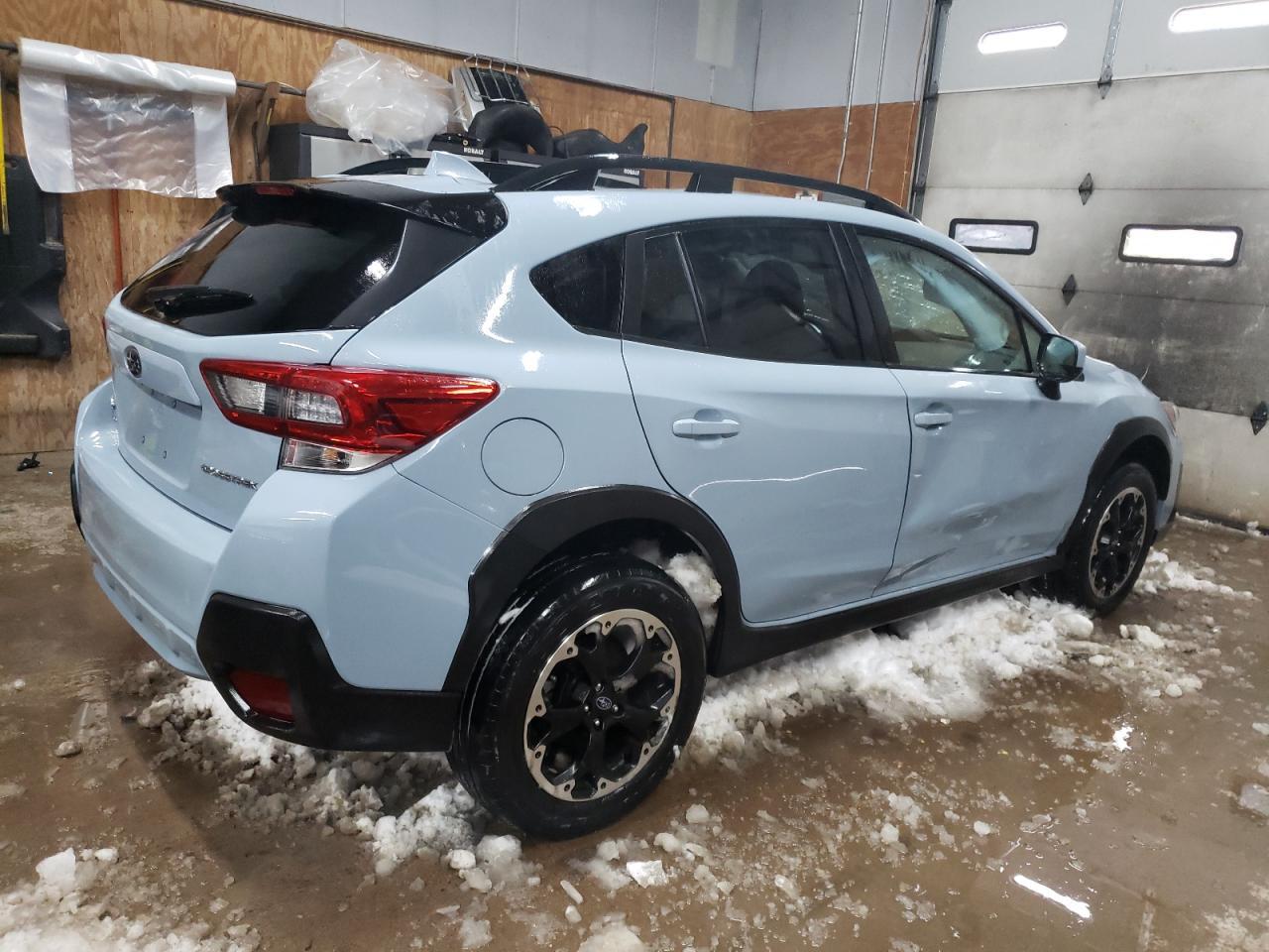 2021 SUBARU CROSSTREK - Фото 3
