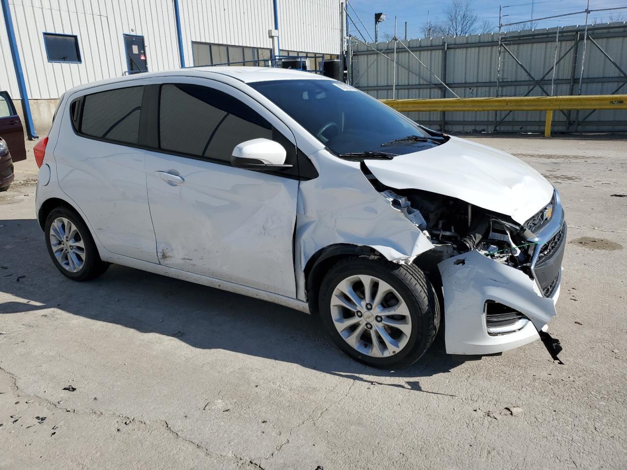2022 CHEVROLET SPARK 1LT - Фото 4
