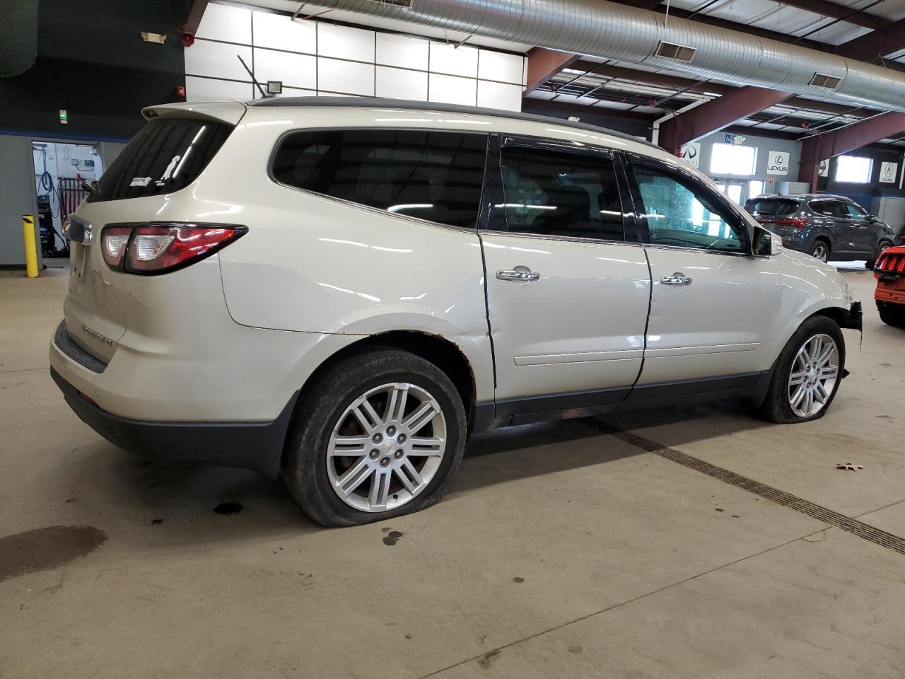 2014 CHEVROLET TRAVERSE L - Image 3