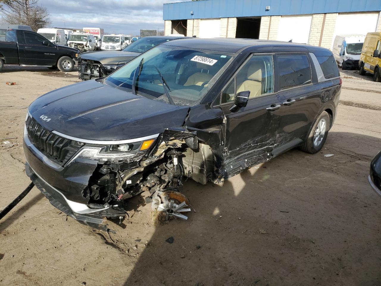 2024 KIA CARNIVAL L