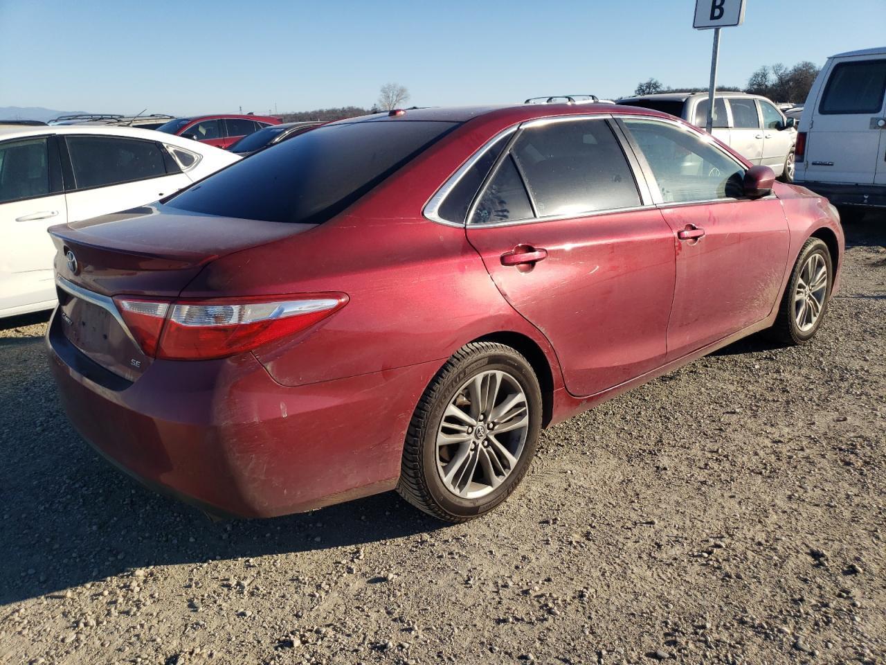 2015 TOYOTA CAMRY LE - Фото 3