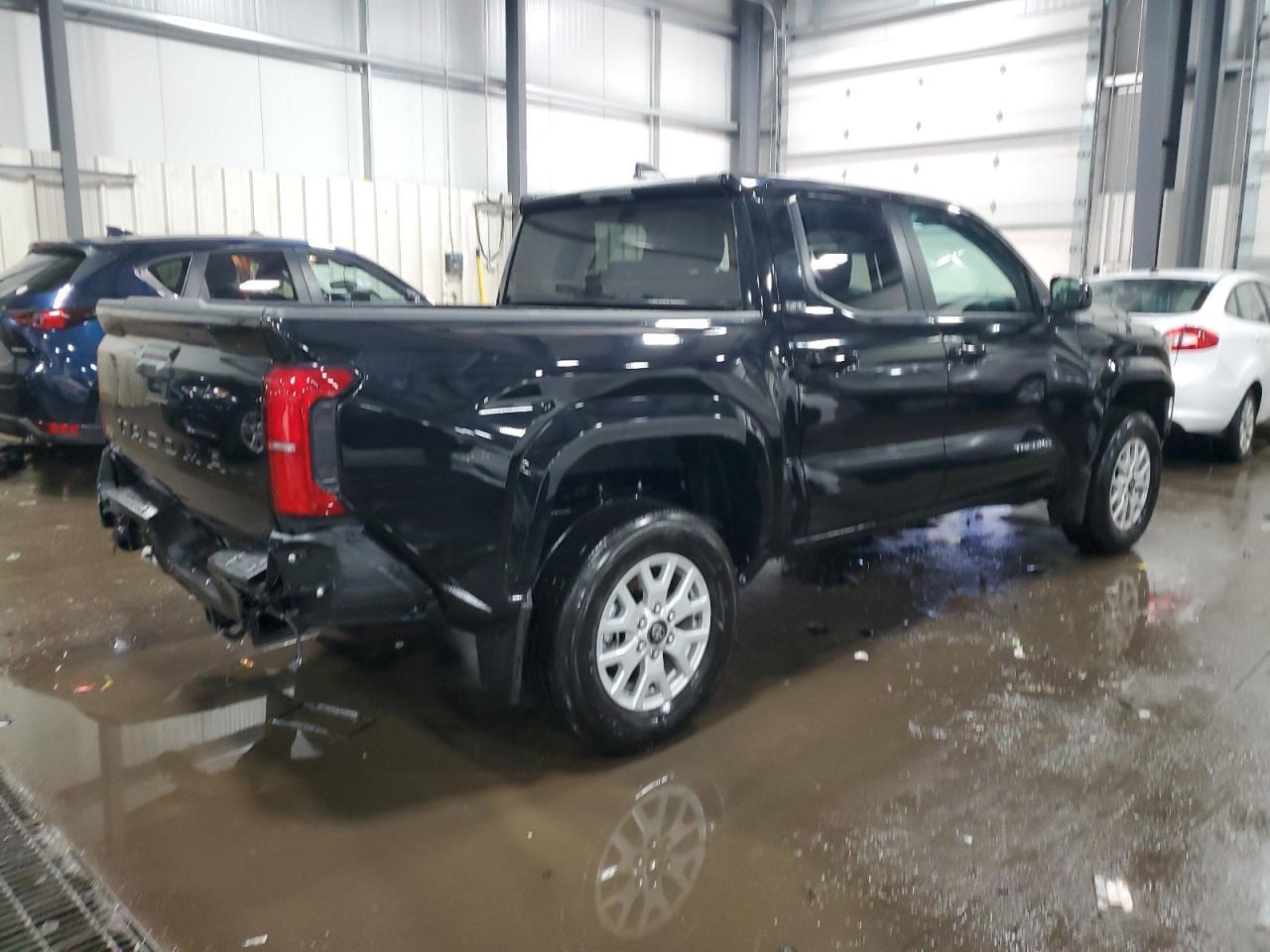 2024 TOYOTA TACOMA DOU - Фото 3