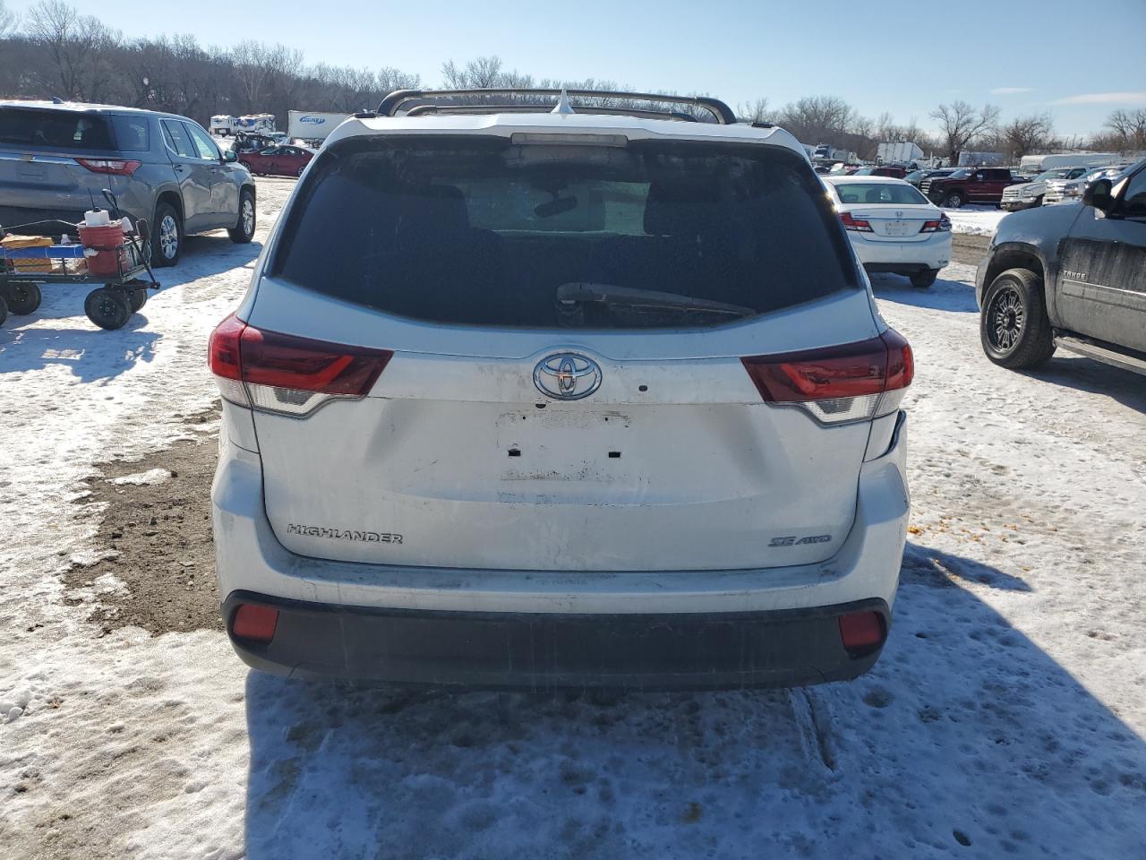 2019 TOYOTA HIGHLANDER - Image 6