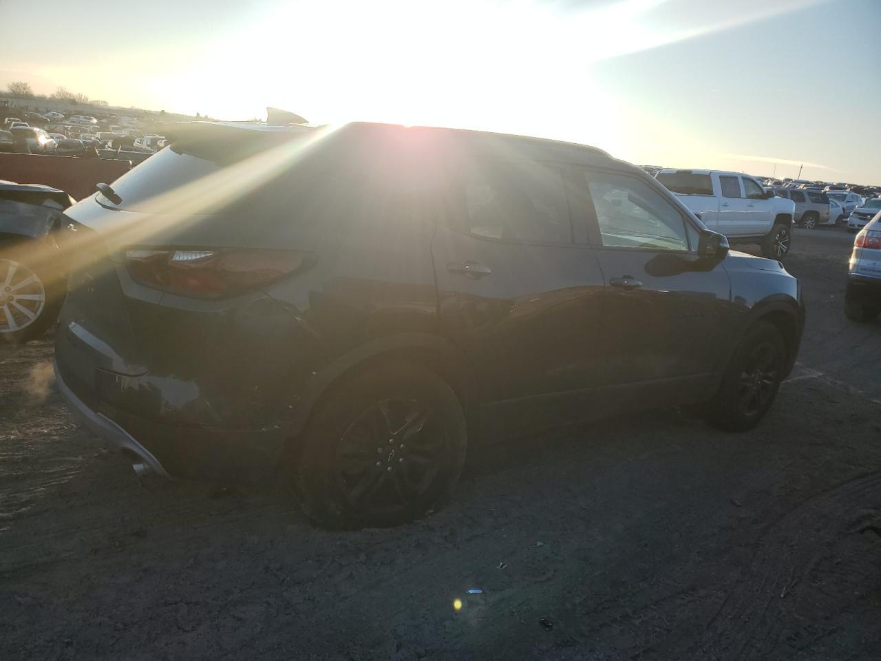 2021 CHEVROLET BLAZER 2LT - Image 3
