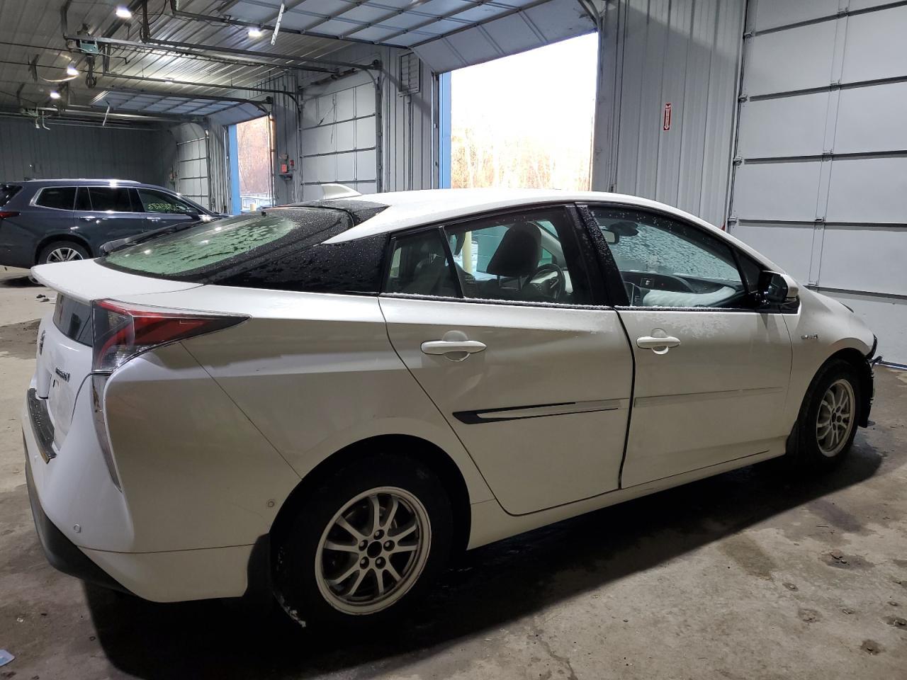2018 TOYOTA PRIUS - Фото 3