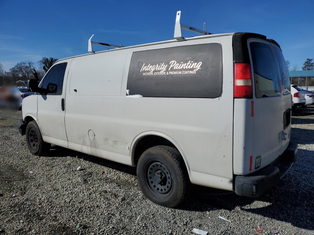 2010 CHEVROLET EXPRESS G1 - Фото 2