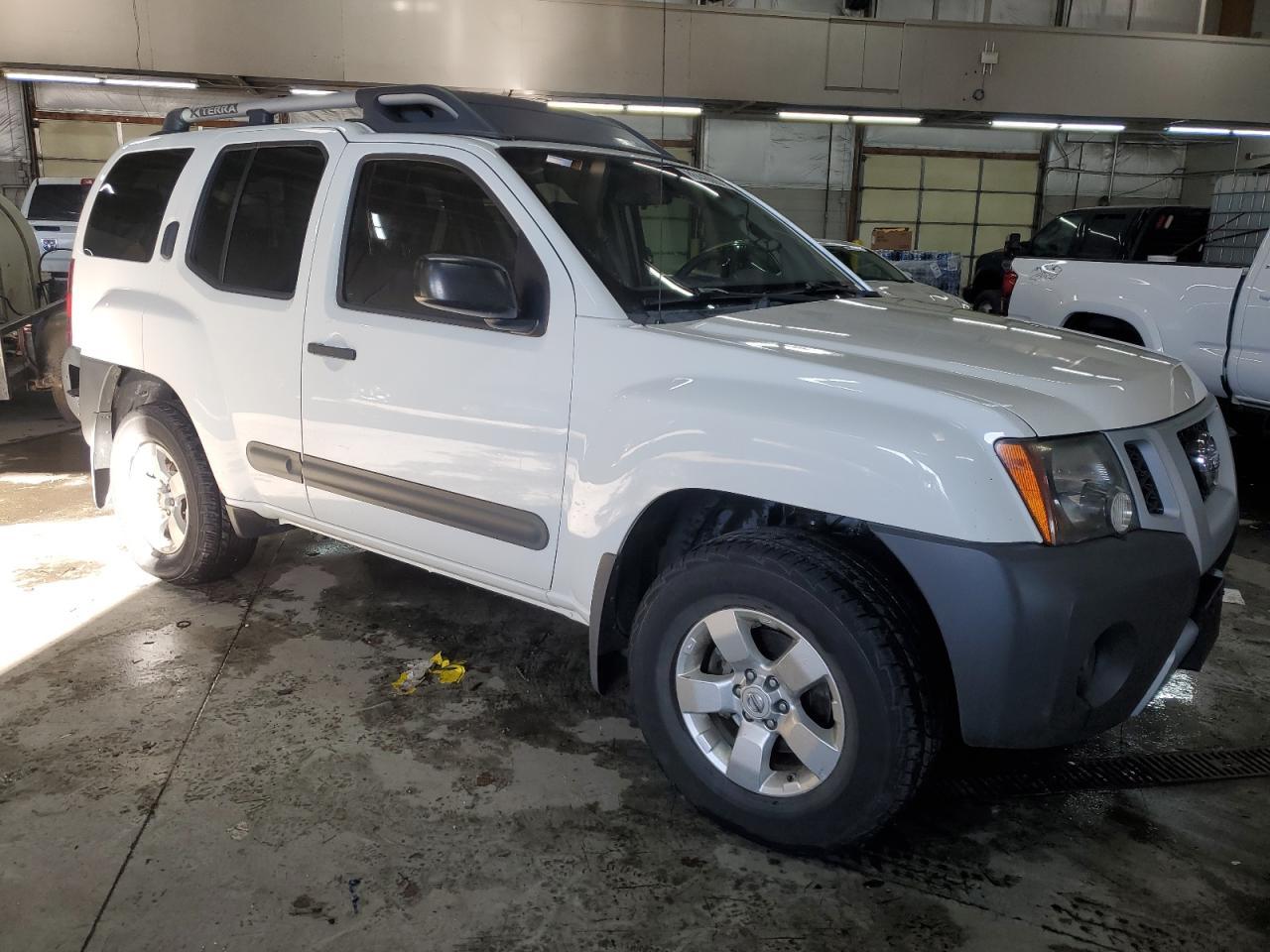 2013 NISSAN XTERRA X - Image 4