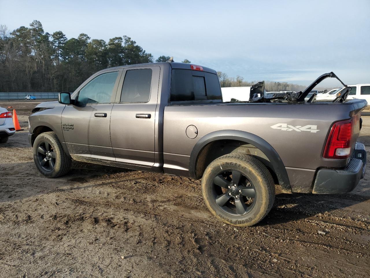 2019 RAM 1500 CLASS - Фото 2