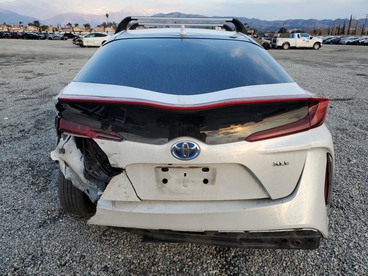 2022 TOYOTA PRIUS PRIM - Image 6
