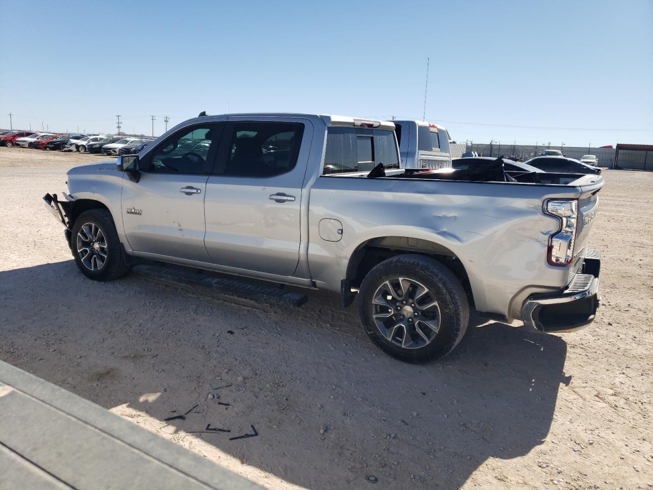 2021 CHEVROLET SILVERADO - Фото 2