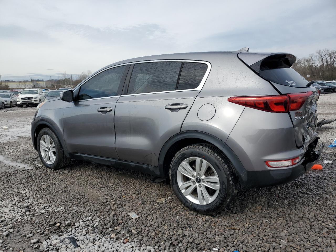 2017 KIA SPORTAGE L - Image 2