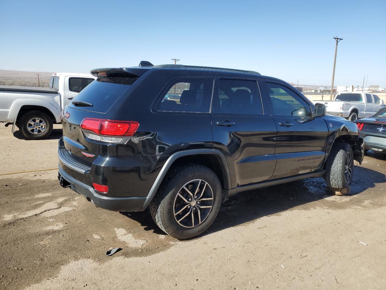 2018 JEEP GRAND CHER - Image 3