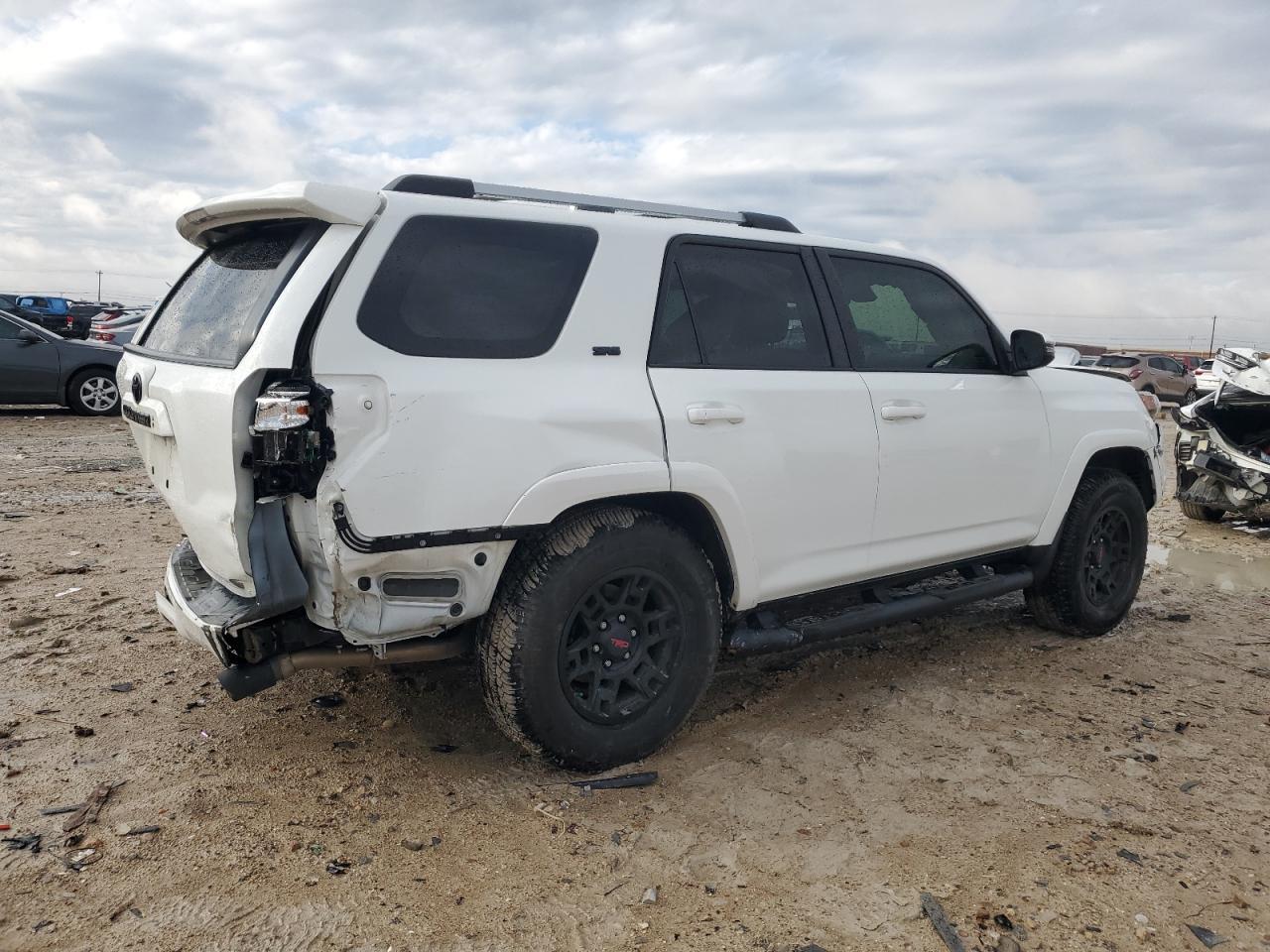2020 TOYOTA 4RUNNER SR - Фото 3