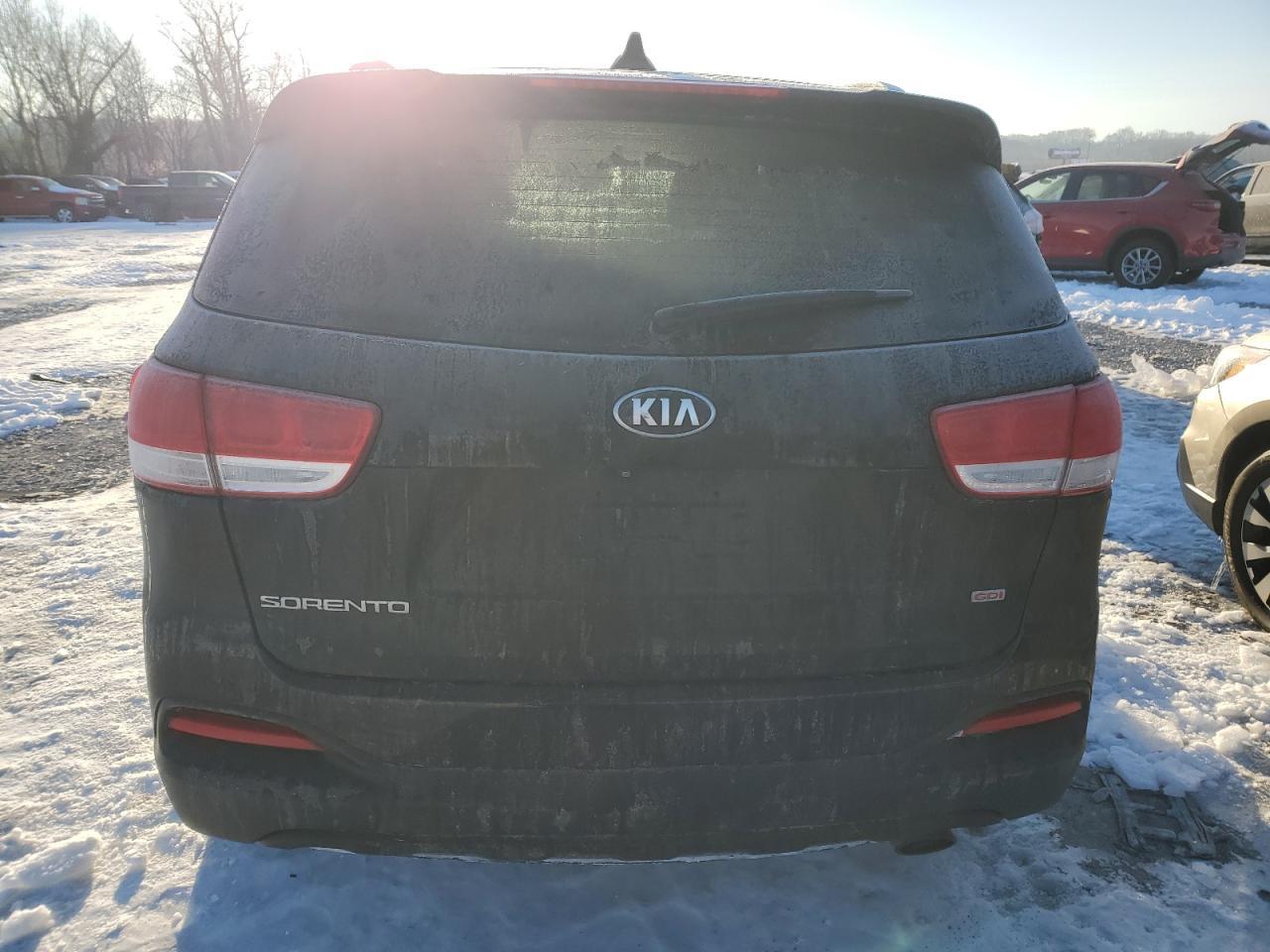 2016 KIA SORENTO LX - Image 6