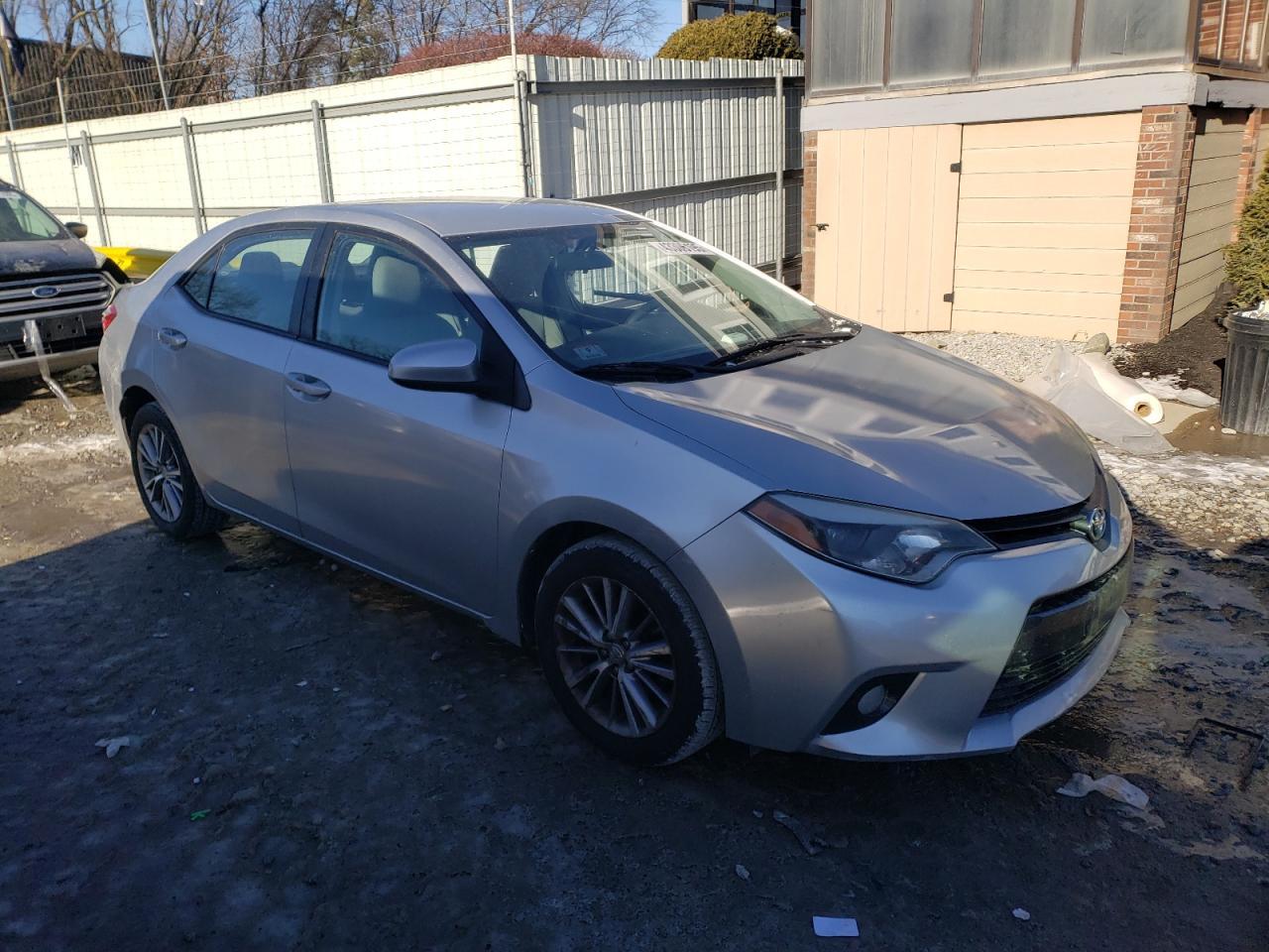 2015 TOYOTA COROLLA L - Фото 4