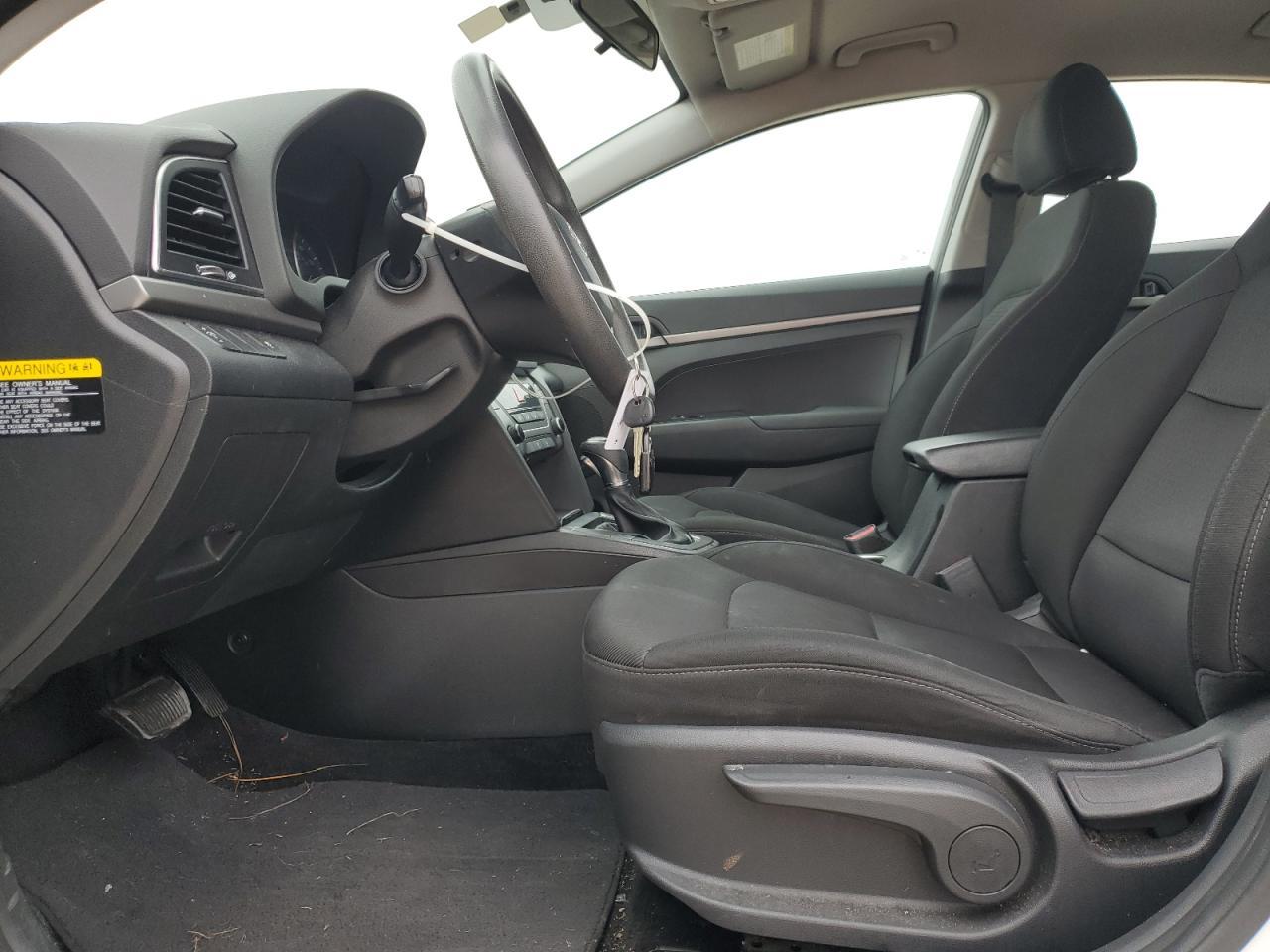 2018 HYUNDAI ELANTRA SE - Image 7