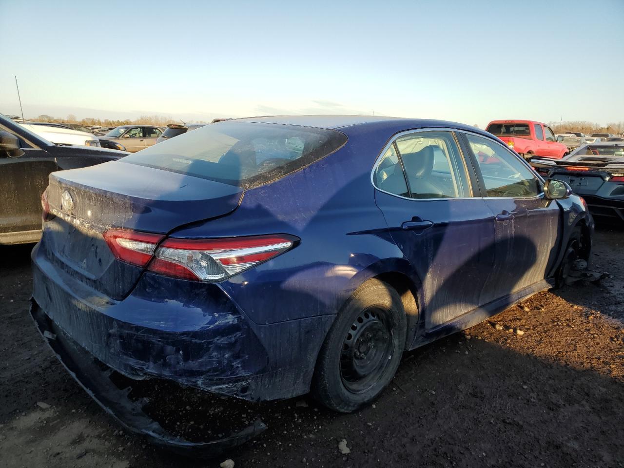 2018 TOYOTA CAMRY LE - Image 3