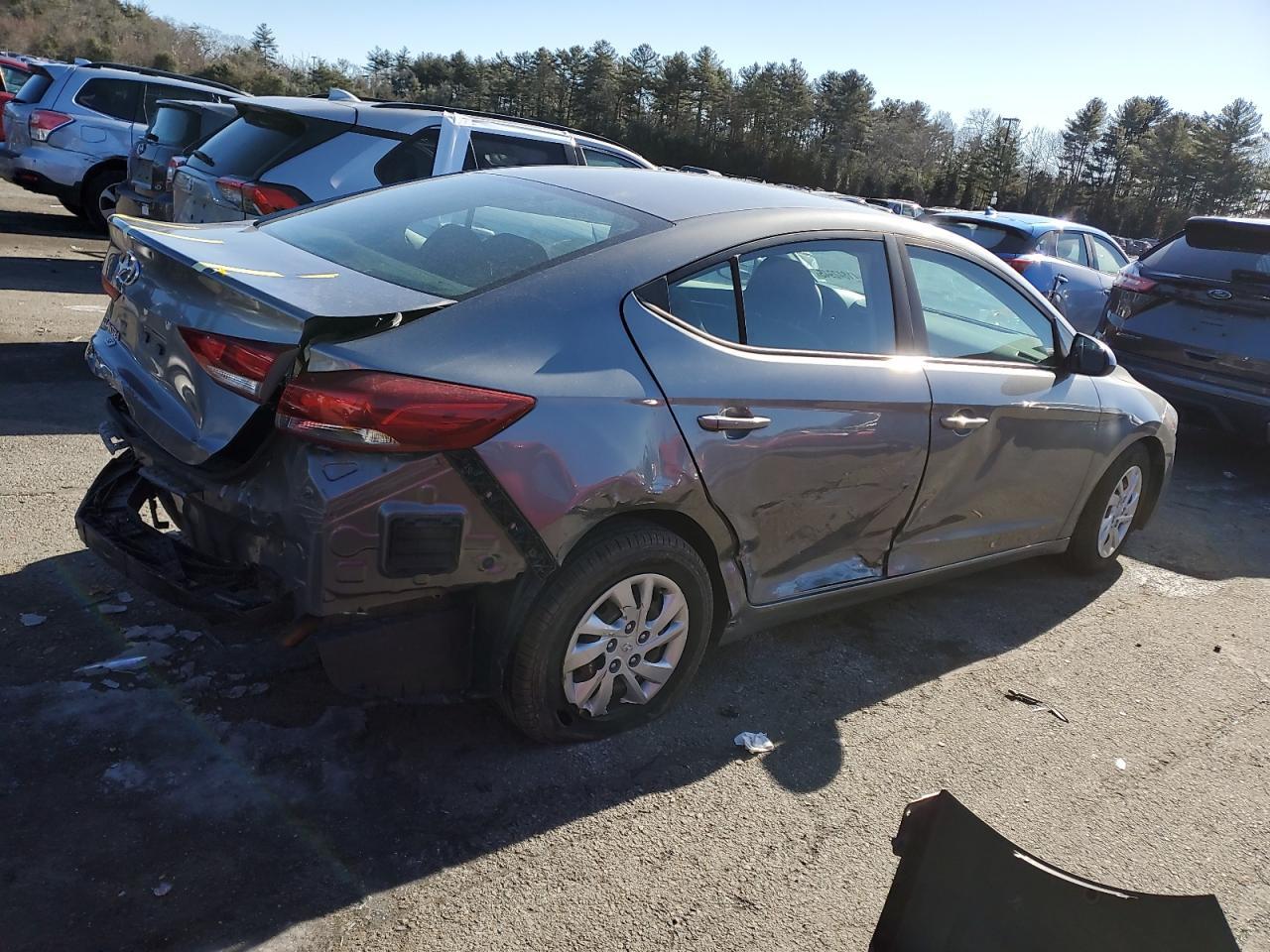 2018 HYUNDAI ELANTRA SE - Image 3