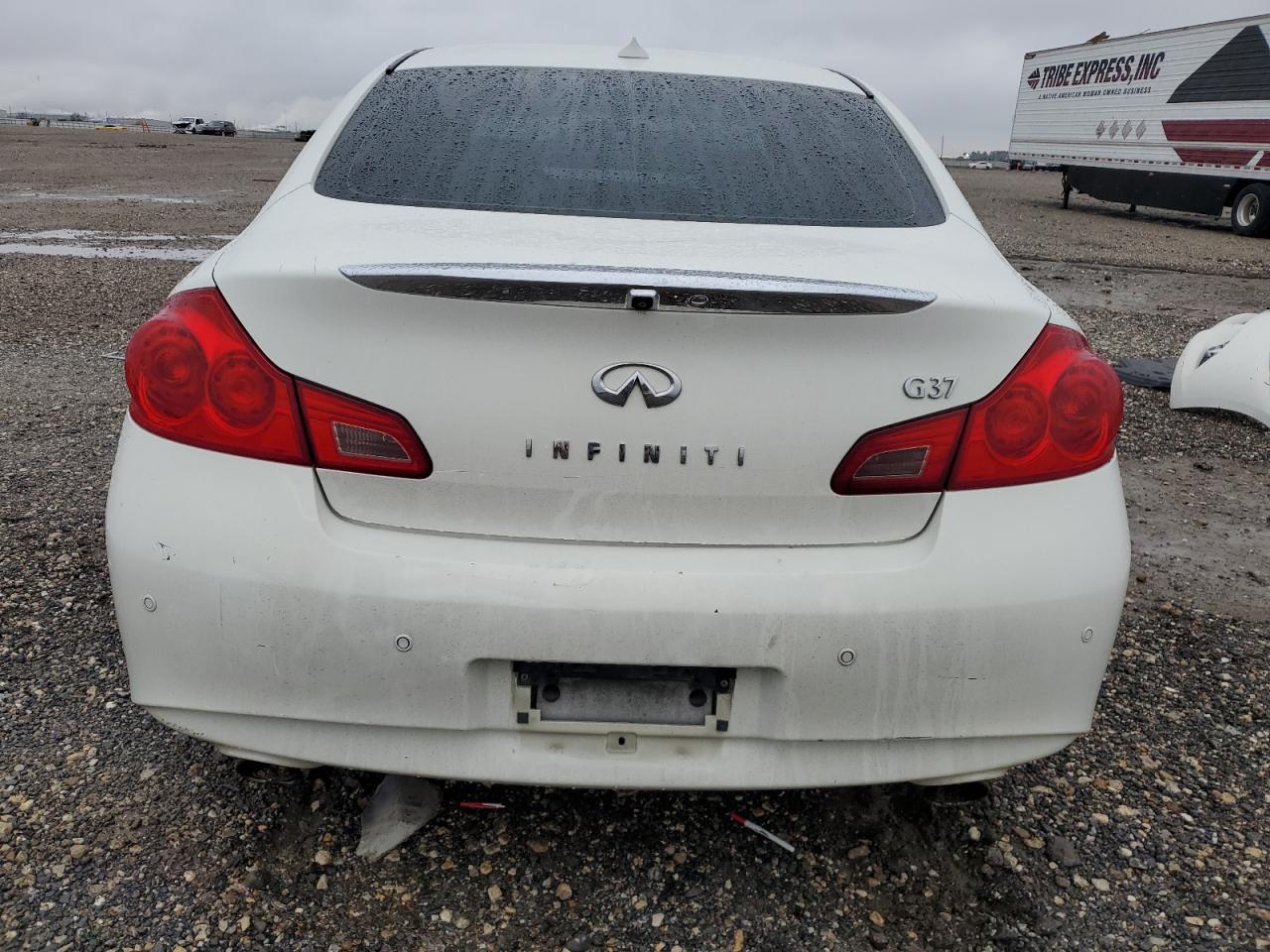 2011 INFINITI G37 BASE - Image 6