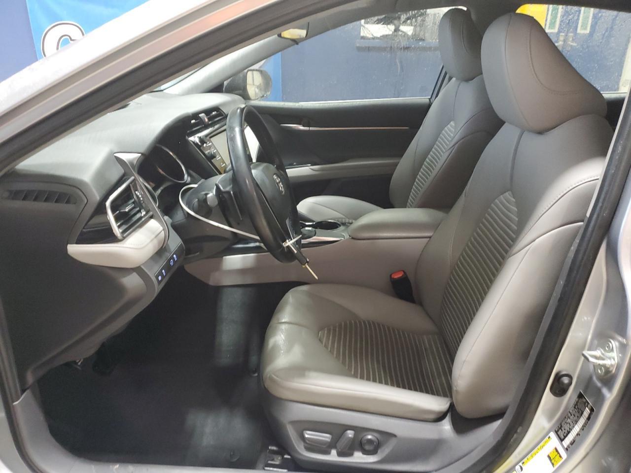 2020 TOYOTA CAMRY SE - Image 7
