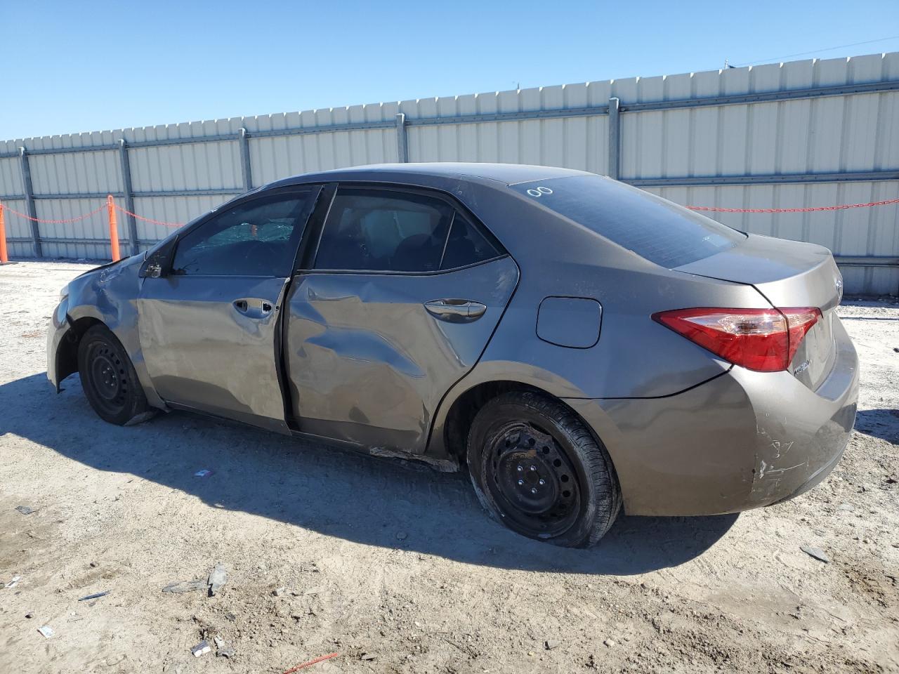 2018 TOYOTA COROLLA L - Image 2