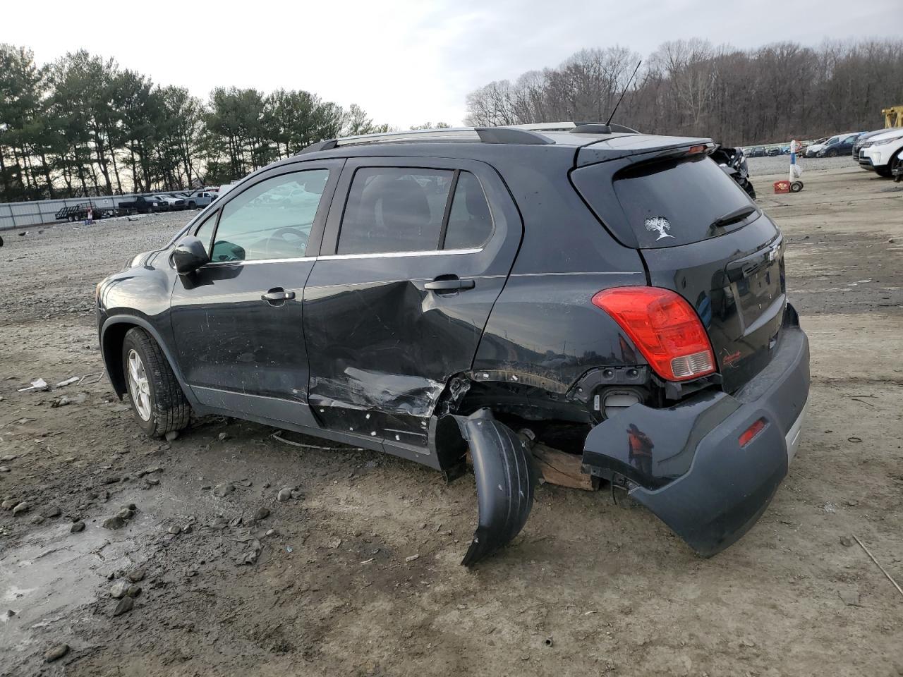 2015 CHEVROLET TRAX 1LT - Фото 2