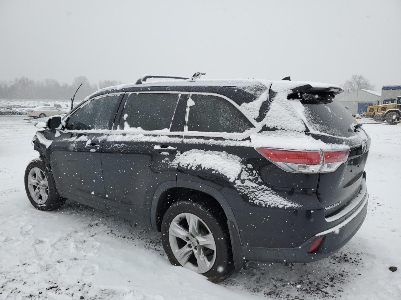 2015 TOYOTA HIGHLANDER - Image 2