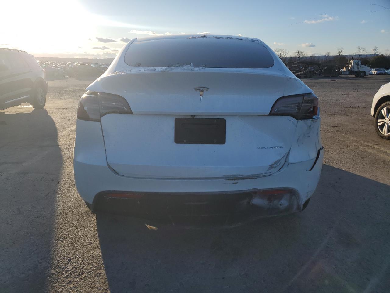 2023 TESLA MODEL Y - Image 6