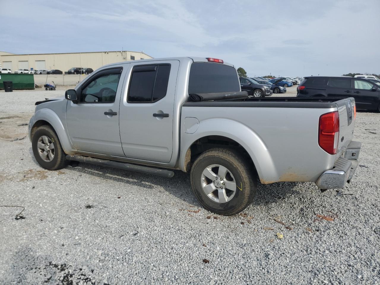 2012 NISSAN FRONTIER S - Фото 2