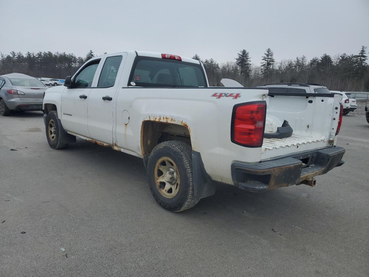 2015 CHEVROLET SILVERADO - Image 2