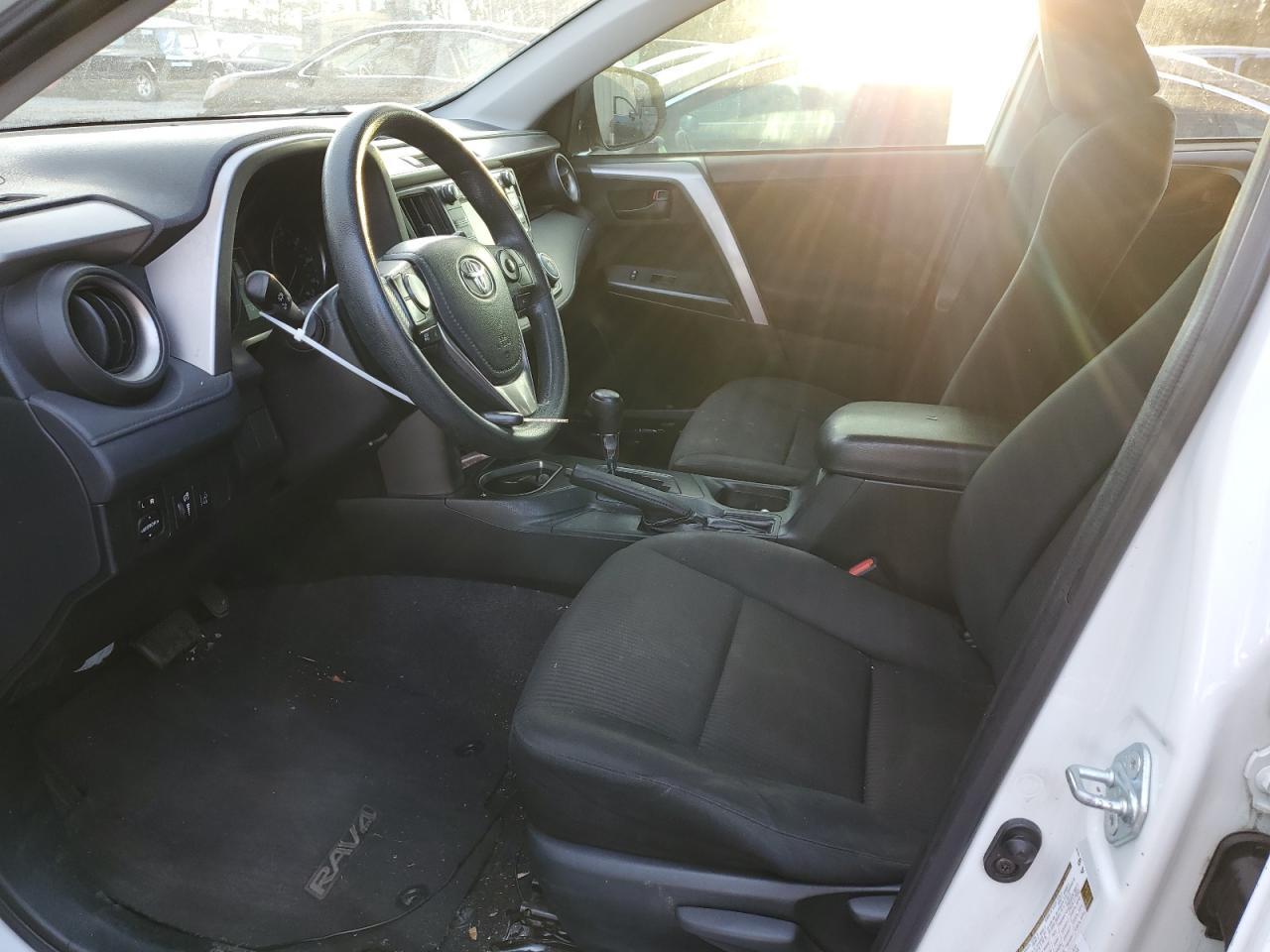 2017 TOYOTA RAV4 LE - Image 7