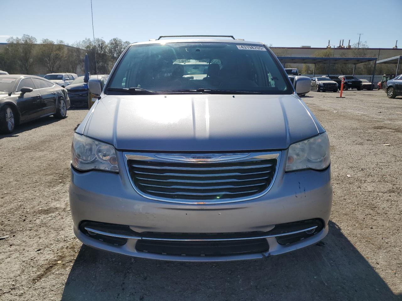2014 CHRYSLER TOWN & COU - Фото 5