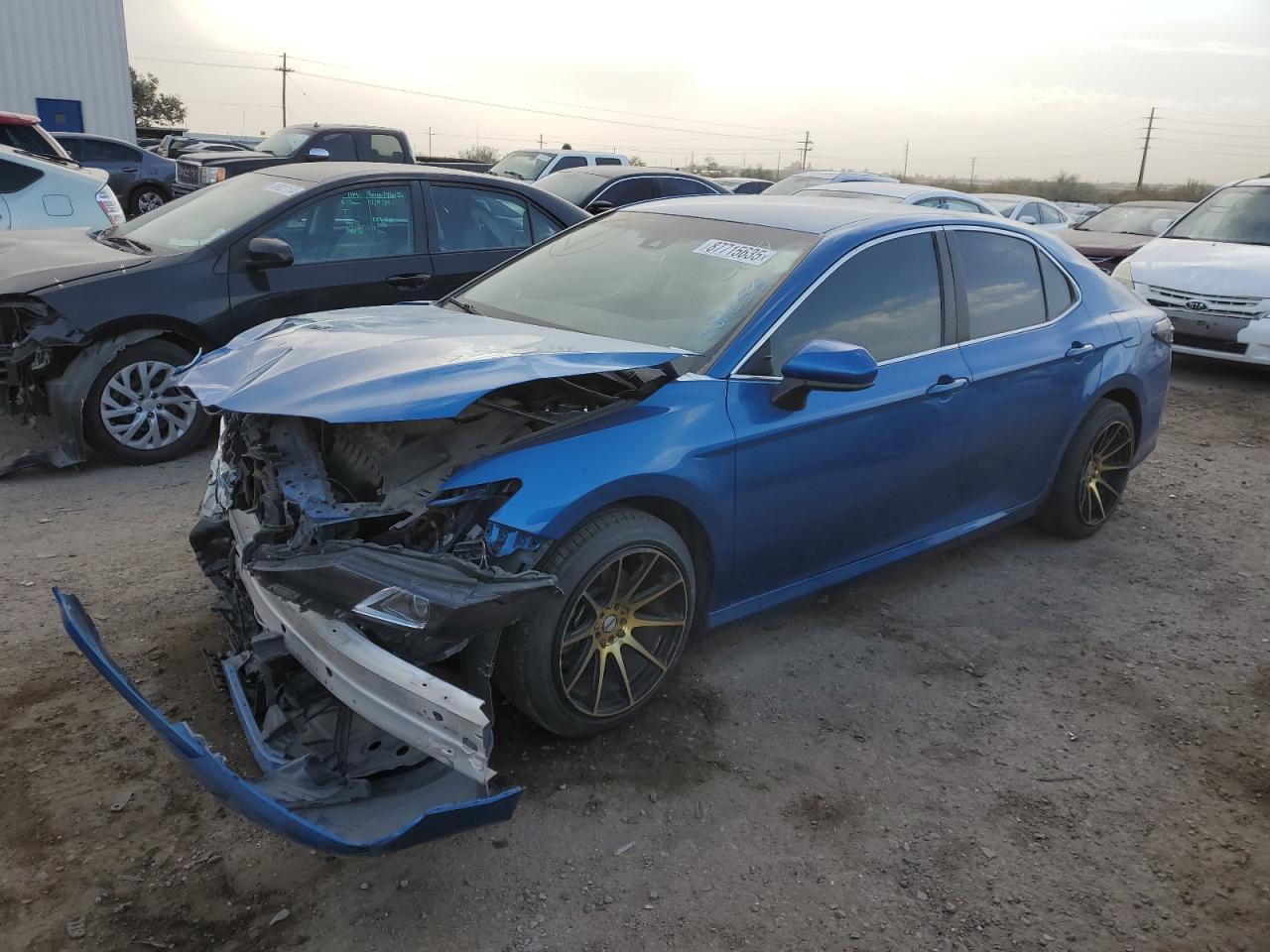 2020 TOYOTA CAMRY LE