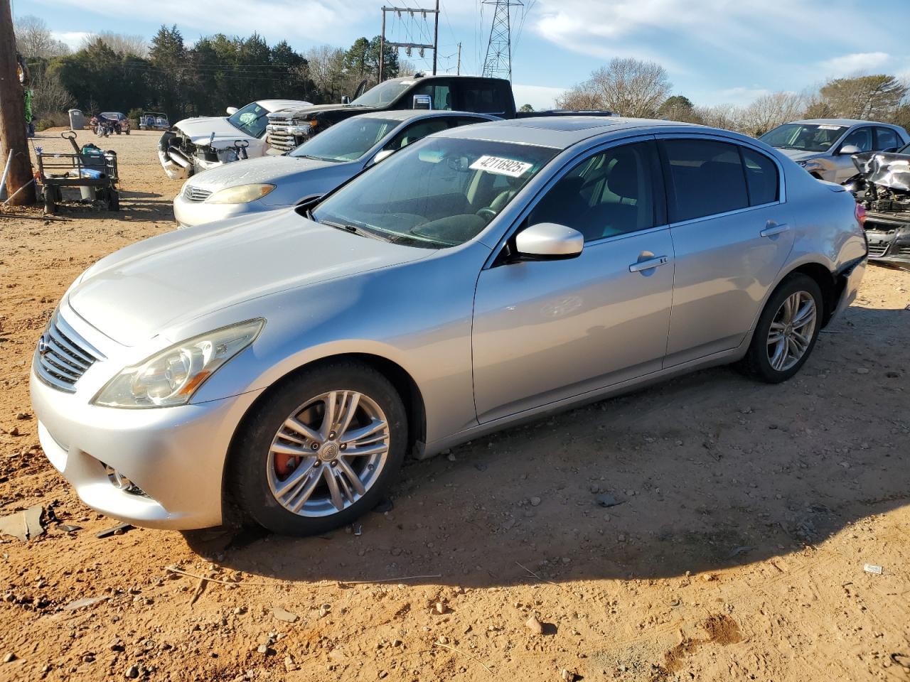2011 INFINITI G37 BASE