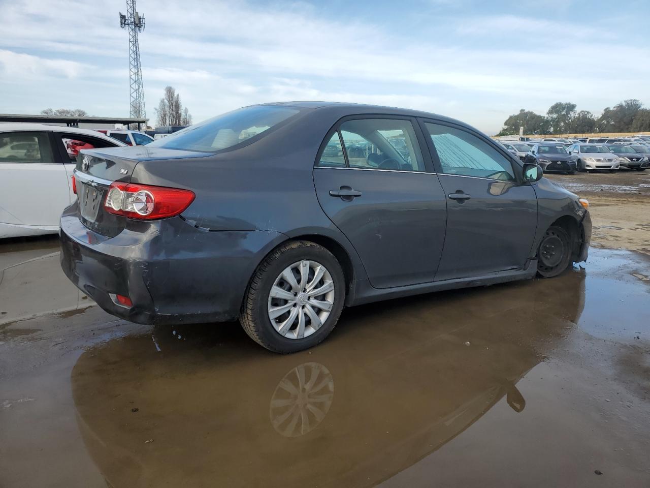2013 TOYOTA COROLLA BA - Фото 3