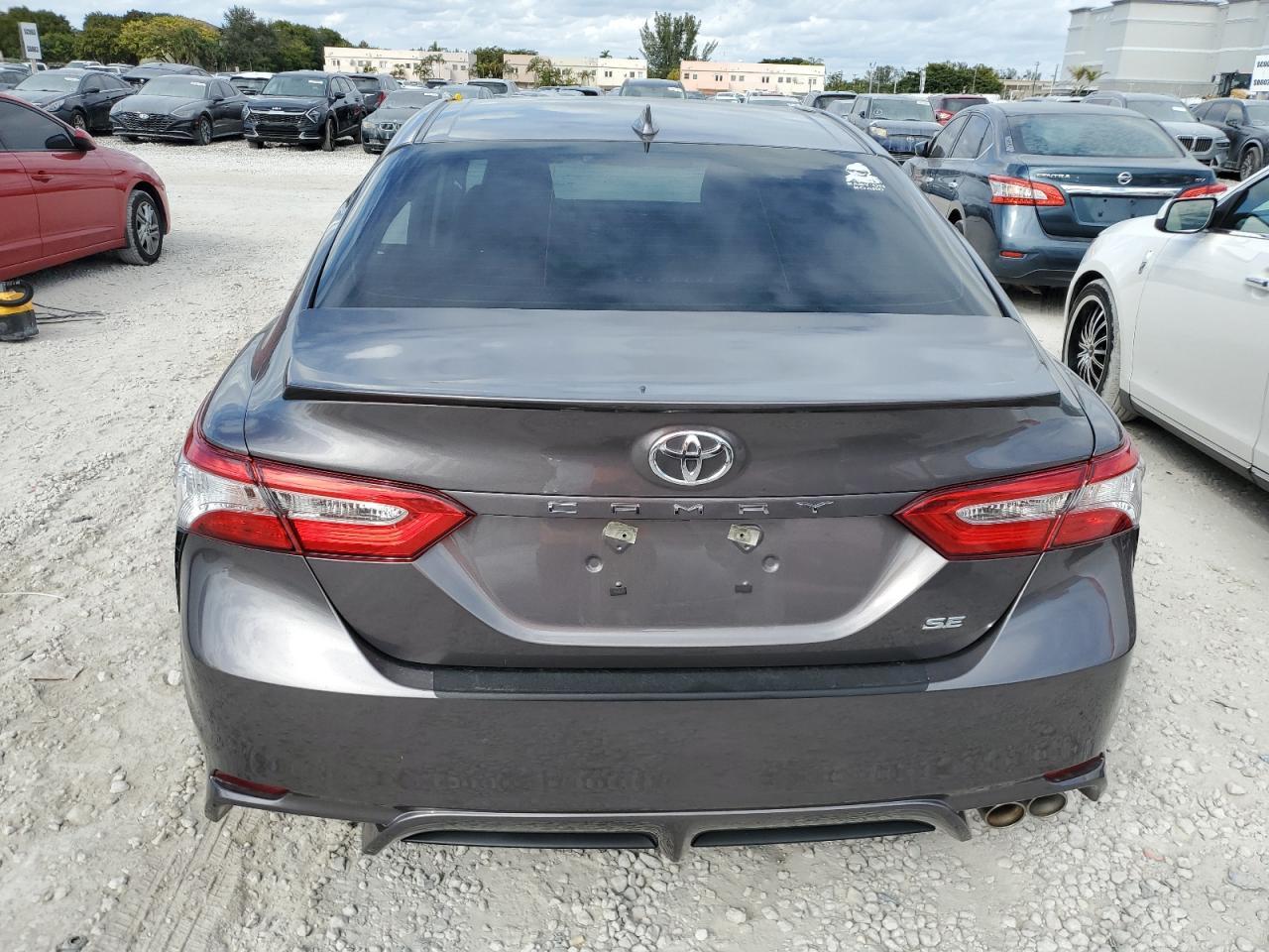 2020 TOYOTA CAMRY SE - Image 6