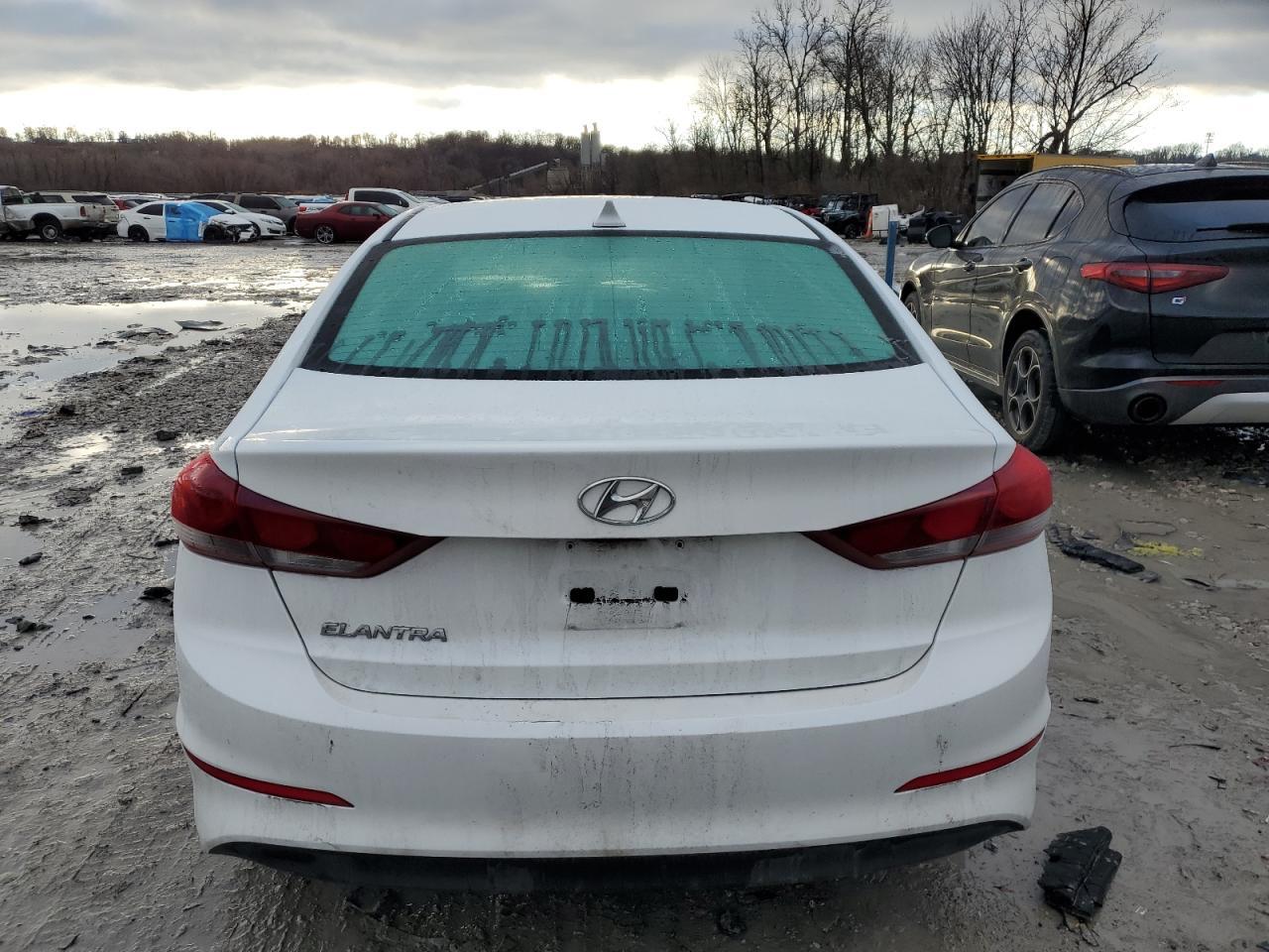 2018 HYUNDAI ELANTRA SE - Фото 6