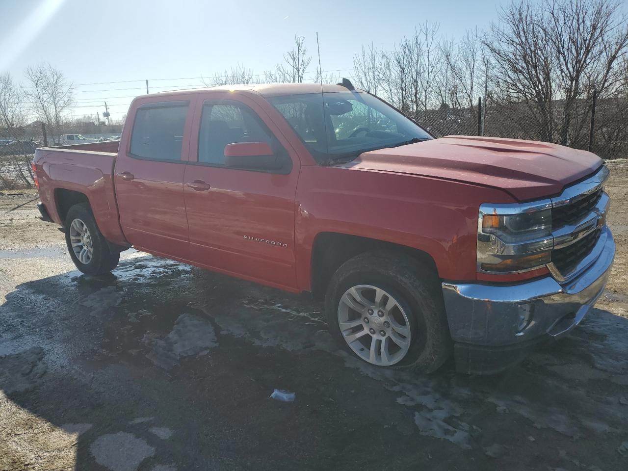 2017 CHEVROLET SILVERADO - Image 4