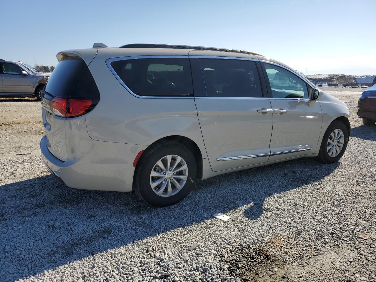 2017 CHRYSLER PACIFICA T - Фото 3